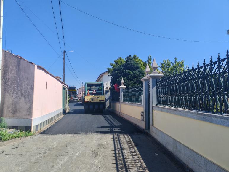 Trabalhos de pavimentação nas ruas Trabalhos de pavimentação nas ruas